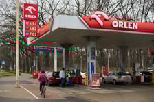 <p>Stacja benzynowa Orlen przy ul. Lotniczej</p>
<p>Ceny paliwa z 7.04.2023&nbsp;</p>
<ul>
<li>Pb 95 6.75 zł</li>
<li>diesel 6.82 zł</li>
<li>diesel verva 7.02</li>
<li>LPG&nbsp;3.25 zł</li>
</ul>