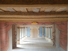 <p>Scena teatru w Pałacu Gorzan&oacute;w</p>