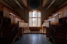 <p>Sala wykładowa w Starym Kampusie Uniwersytetu Medycznego we Wrocławiu</p>