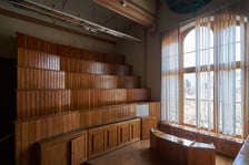 <p>Sala wykładowa w Starym Kampusie Uniwersytetu Medycznego we Wrocławiu</p>