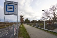 <p><strong>Liczba zameldowanych mieszkańc&oacute;w: 577</strong></p>
<ul>
<li>na pobyt stały: 574</li>
<li>na pobyt czasowy: 3</li>
</ul>