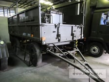Urządzenie zasilające UZ-150/20 na przyczepie. D-46S z zespołem spalinowo-elektrycznym i wytwornicą pary. Rok produkcji:1989. Cena: 26000 zł.