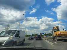 Są utrudnienia na ul. Kosmonautów między Nowymi Żernikami a szpitalem.