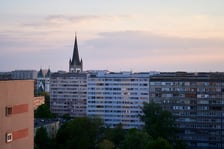 Panorama Wrocławia. Zdjęcie z 13 piętra budynku w centrum miasta.