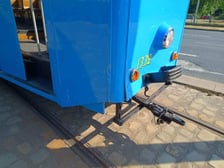 Zabytkowy tramwaj zderzył się dzisiaj (4 czerwca) z autem osobowym