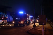 Pożar na Brucknera. W akcji brało udział 9 jednostek straży pożarnej.