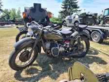 Zdjęcia z poprzednich edycji Wrocławskiej Prezentacji Grup Rekonstrukcji Historycznych, pojazdów militarnych i służb mundurowych REKON