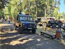 Zdjęcia z poprzednich edycji X Wrocławskiej Prezentacji Grup Rekonstrukcji Historycznych, pojazdów militarnych i służb mundurowych REKON