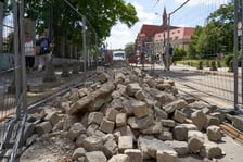 <p>Trwa remont Mostu Piaskowego. Zobaczcie, do kiedy potrwają utrudnienia&nbsp;&nbsp;</p>