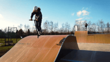 <p>Skatepoark przy parku Tysiąclecia</p>