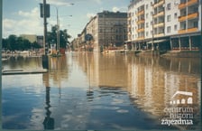 <p>Wielka pow&oacute;dź we Wrocławiu. Na zdjęciu okolice Dworca Gł&oacute;wnego po przejściu gł&oacute;wnej fali powodziowej. Woda powoli opada.&nbsp;</p>