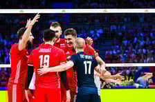 <p>Siatkarze polskiej reprezentacji podczas meczu z Japonią w p&oacute;łfinale Ligi Narod&oacute;w</p>