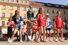 <p>Parada "Wszyscy za mną" w ramach projektu Lelenfant&nbsp;</p>