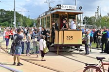 Komunikacyjny piknik na nowej pętli Wrocław Nowy Dwór (P+R). Impreza zorganizowana została z okazji uruchomienia tramwajów na Nowy Dwór, co nastąpi jutro, w niedzielę 3 września.