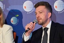 <p>Michał Zi&oacute;łkowski, Play.</p>