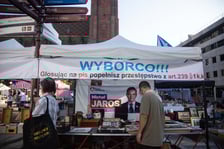 Targ staroci przy katedrze Marii Magdaleny przy ul. Szewskiej we Wrocławiu