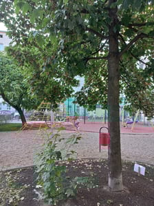 Plac zabaw przy Barlickiego po przebudowie