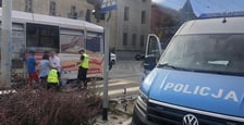 Wypadek na Pułaskiego. Nie jeżdżą tramwaje. Są objazdy i komunikacja zastępcza