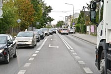 <p>Ul. Borowska. Tędy, w kierunku Świerdowskiej, ma w przyszłości&nbsp;jechać tramwaj.&nbsp;</p>