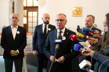 Spotkanie samorządowców w ratuszu w prawie A4, 9 października 2023