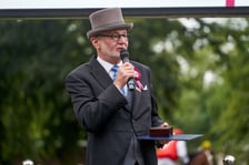 Jerzy Sawka, dyrektor Wrocławskiego Toru Wyścigów Konnych - Partynice