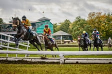 11. dzień wyścigowy na Partynicach i Crystal Cup