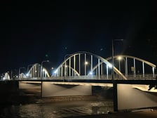 Nowe mosty Chrobrego nocą