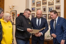 <p>Delegacja ze Lwowa podczas wizyty u prezydenta Wrocławia Jacka Sutryka&nbsp;</p>