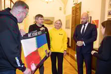 <p>Delegacja ze Lwowa podczas wizyty u prezydenta Wrocławia Jacka Sutryka&nbsp;</p>