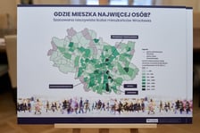<p>Plansza przedstawiająca wartość niedoszacowania między szacowaną rzeczywistą liczbą ludności a zameldowaniami</p>