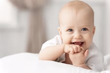 <p><strong>Miejsce 7. </strong></p>
<p><strong>Oliwia:</strong> kamieniami uznawanymi za przynoszące szczęście właścicielkom tego imienia są: kamień księżycowy i malachit.</p>
<p><strong>Antoni:</strong> imię wywodzi się od rzymskiego rodu Antoniusz&oacute;w.</p>