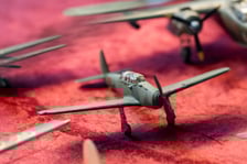 Wystawa miniatur modeli lotniczych w Centrum Historii Zajezdnia