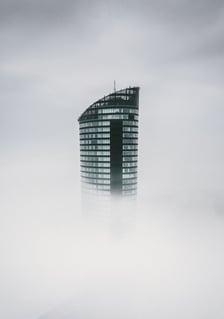 Sky Tower we Wrocławiu na zdjęciu z drona