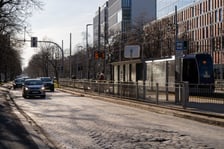 Ulica Powstańców Śląskich w styczniu 2024