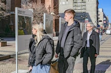 Wystawa „Obrazy wojny” na ul. Świdnickiej we Wrocławiu