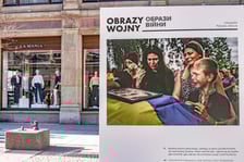 Wystawa „Obrazy wojny” na ul. Świdnickiej we Wrocławiu