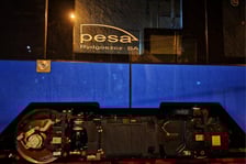 <p>Pierwsza Pesa przejeżdża ulicami Wroclawia</p>