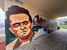 <p>Mural Marka Hłaski</p>
