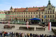 Uroczystość nadania sztandaru 4. Regionalnej Bazie Logistycznej Wojska Polskiego. Wrocław, 15.03.2024