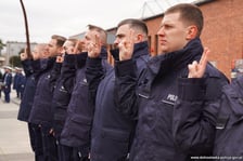 Uroczystość zaprzysiężenia nowych policjantek i nowych policjantów