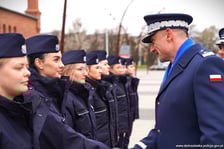 Uroczystość zaprzysiężenia nowych policjantek i nowych policjantów