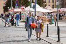 I dzień świąt wielkanocnych we Wrocławiu. Tłumy na Starym Mieście.