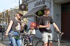 <p>Polish Lody -&nbsp;Galeria Wroclavia, plac Bema, ul. Vespucciego 16A, ul. Oławska 11, ul. Długosza 74, ul. Hubska 8</p>
<p>&nbsp;</p>