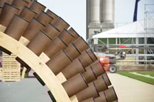 <p>Pawilon Caterpillar na wystawie Mistrzowie architektury w parku du Cinquantenaire w Brukseli</p>