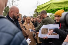 Mieszkańcy Lipy Piotrowskiej na spotkaniu z Jackiem Sutrykiem, prezydentem Wrocławia