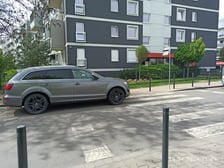<p>Za takie parkowanie Straż Miejska Wrocławia wypisuje mandaty - samoch&oacute;d zaparkowany na przejściu dla pieszych&nbsp;</p>
