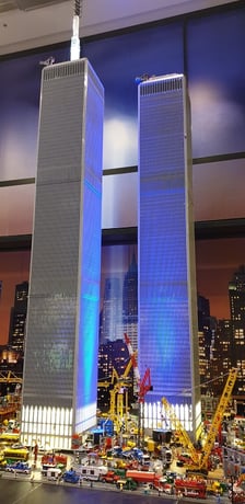 Wieże WTC wykonane z klocków Lego