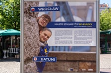 Wystawa "Miasto Stu Mostów do Europy"na placu Solnym