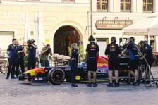 Bolid F1 RB7 w Rynku, 27 maja 2024