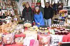 Targ Rolny na ul. Zwycięskiej we Wrocławiu, 13 grudnia 2025 r.